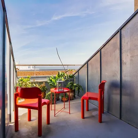 View ! Penthouse Historical Center With 3 Terasses Amazing River View