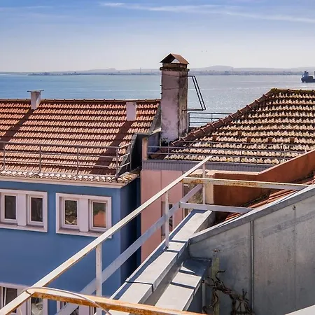 View ! Penthouse Historical Center With 3 Terasses Amazing River View *