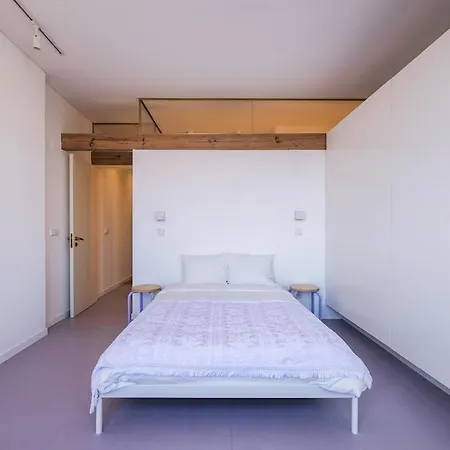 View ! Penthouse Historical Center With 3 Terasses Amazing River View アパート リスボン